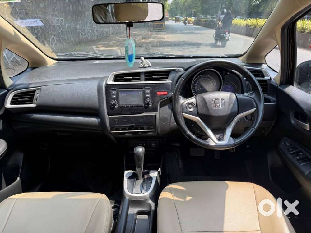 Honda Jazz V Automatic, 2016, Petrol