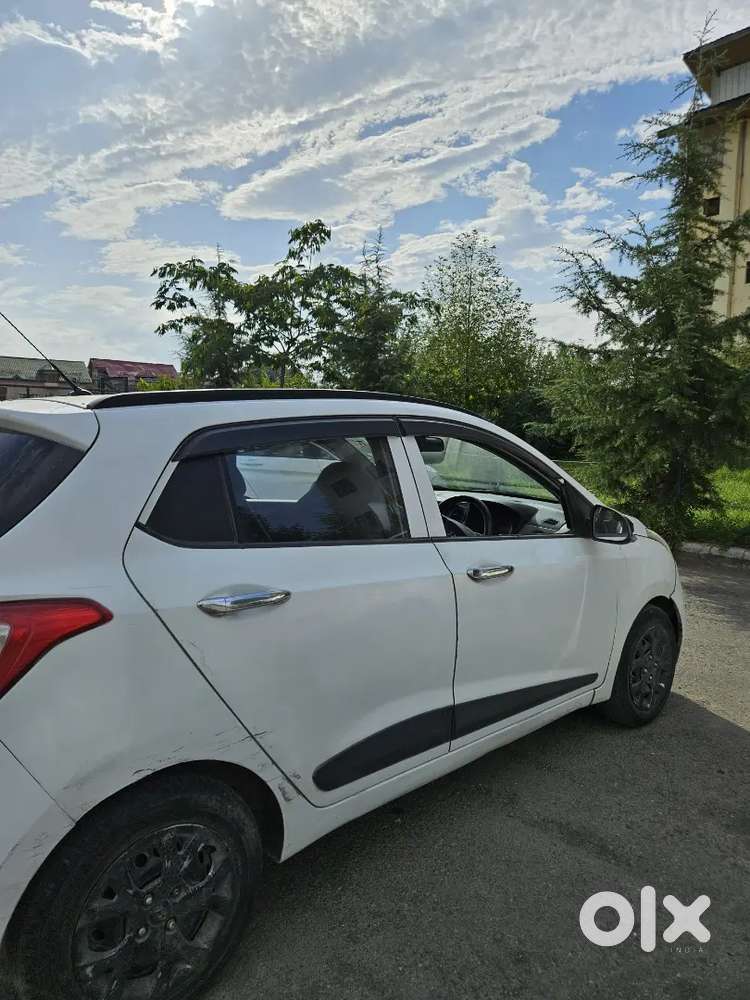 Hyundai Grand I10 Sportz 2015 Diesel Manual