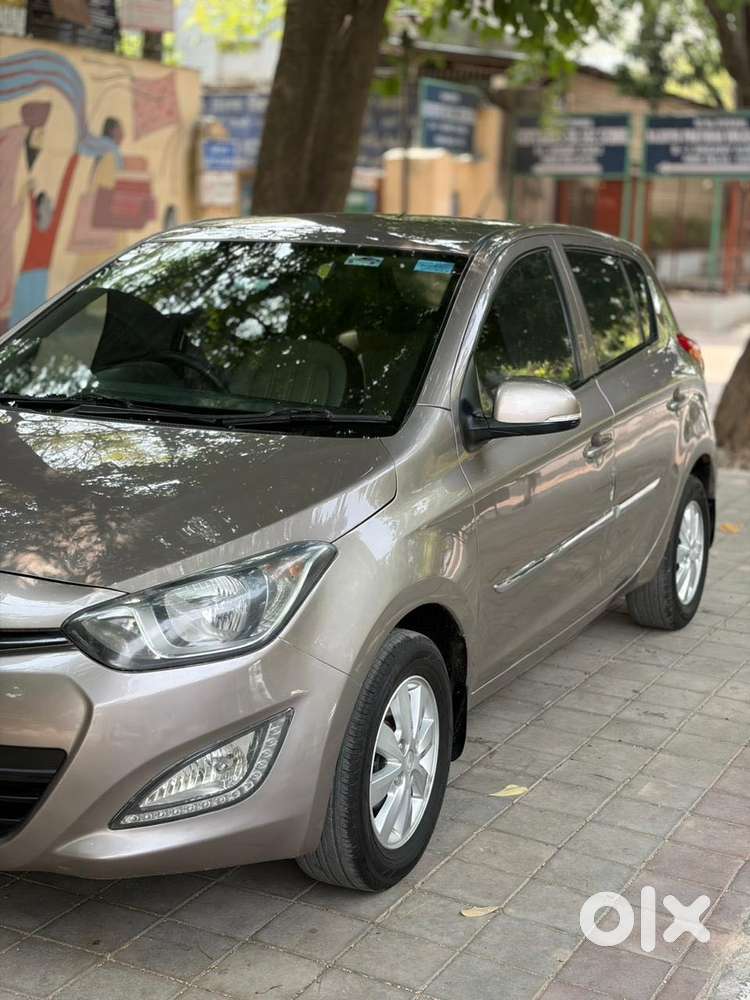 Hyundai I20 Sportz 1.2 Bs-iv, 2014, Petrol