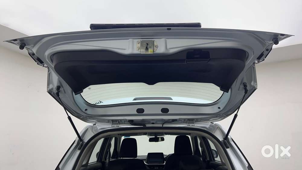 Maruti Suzuki Brezza Zxi Plus At, 2023, Petrol