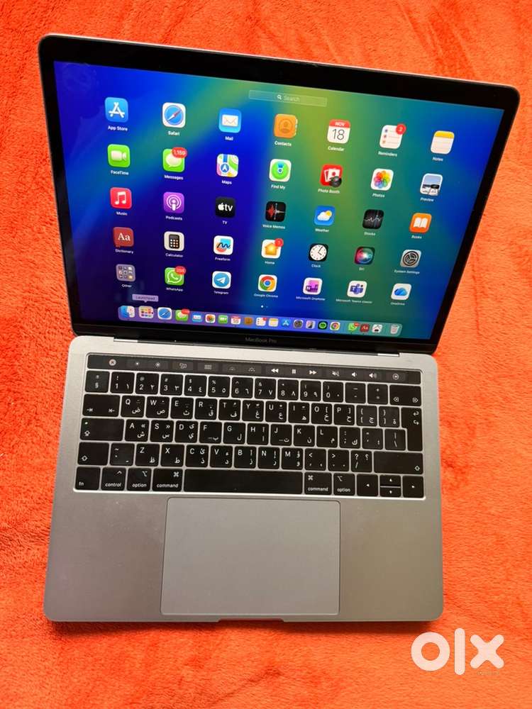 Macbook Pro 13-inch - Computers & Laptops - 1826823177