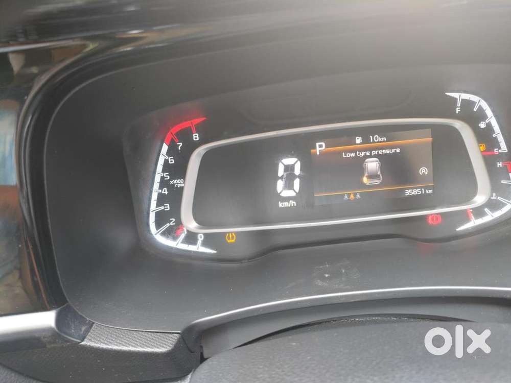 Kia Sonet 2024 Petrol Well Maintained