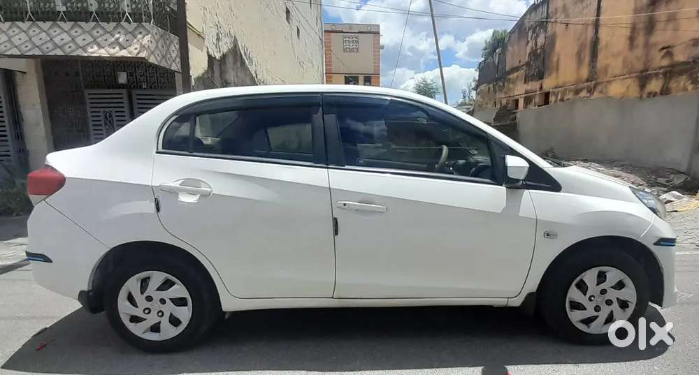 Honda Amaze 2013 Diesel Well Maintained