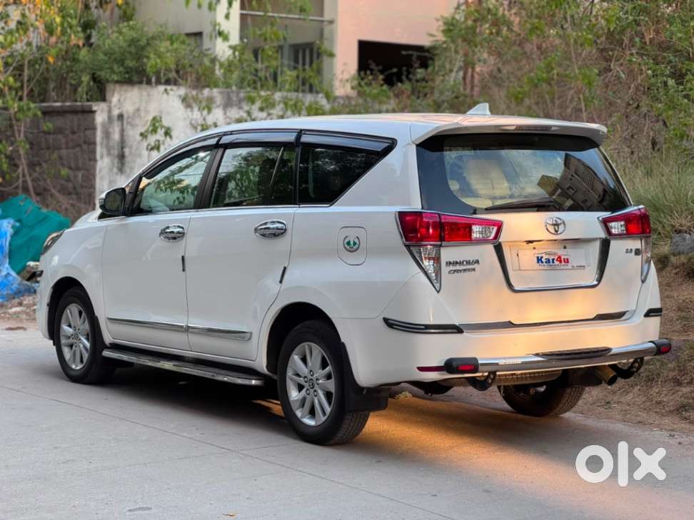 Toyota Innova Crysta 2.8 Gx At 8 Seater, 2018, Diesel