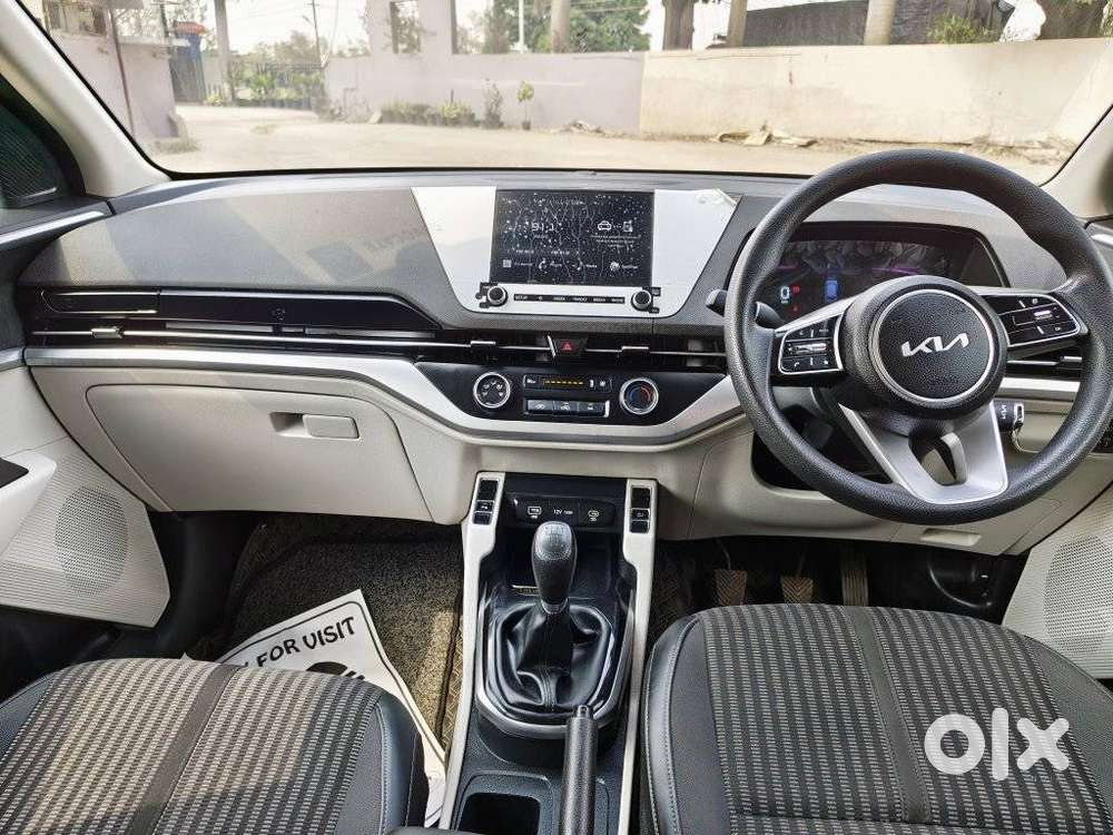 Kia Carens 1.5 Premium Diesel 7 Str Imt, 2022, Diesel