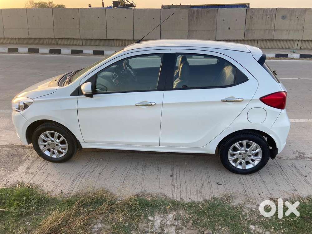 Excellent Condition , Skrecth Less