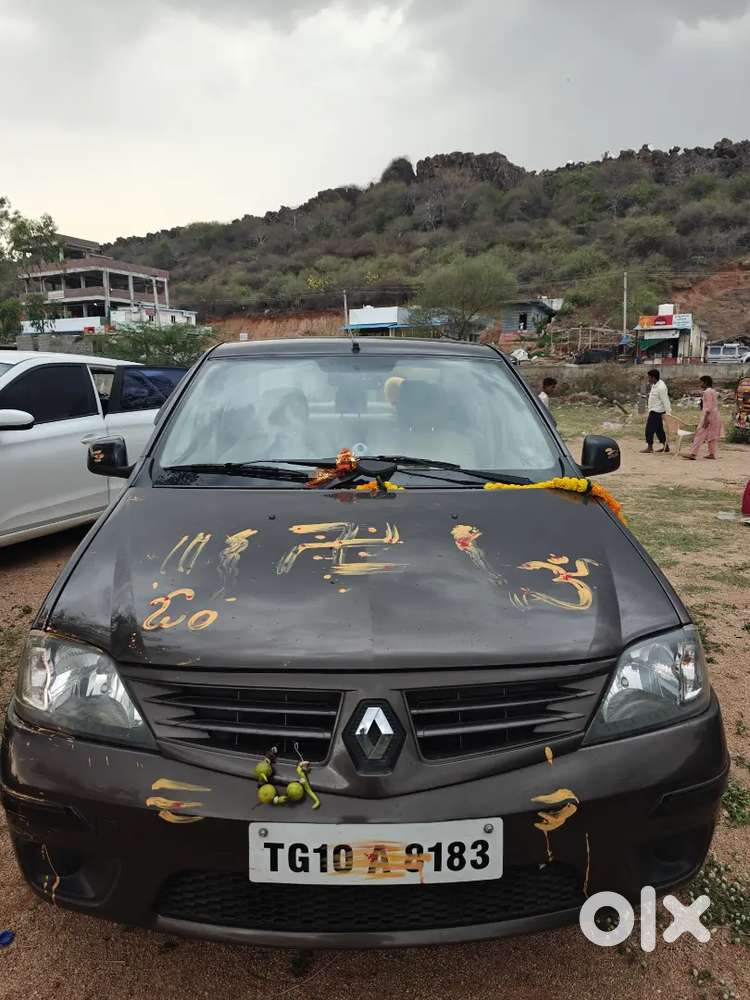 Mahindra Logan Petrol 2009