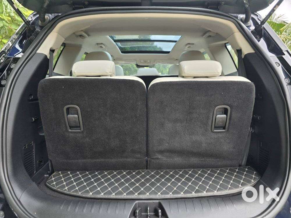 Mahindra Xuv700 2.2 Ax 7 Diesel At Luxury Pack Str, 2024, Diesel