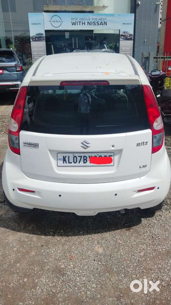 Maruti Suzuki Ritz Vxi, 2013, Petrol