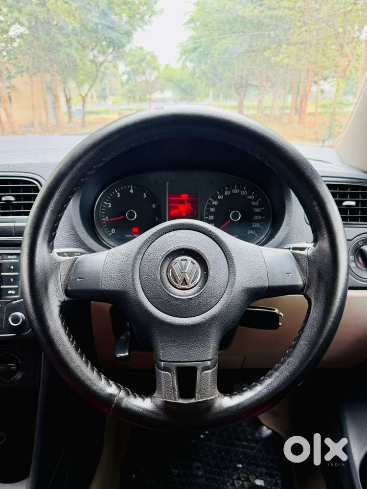Volkswagen Polo (petrol) 2013/2nd Owner 1.2 Comfortline