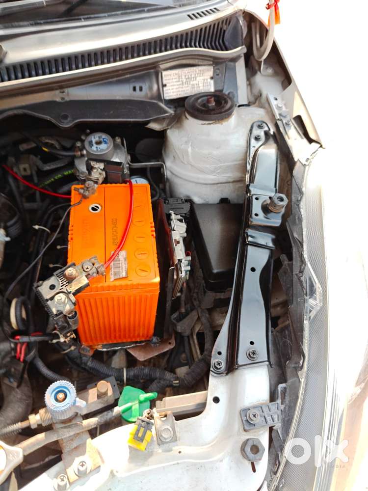 Maruti Suzuki Swift Dzire Vxi(o) Mt, 2016, Cng & Hybrids
