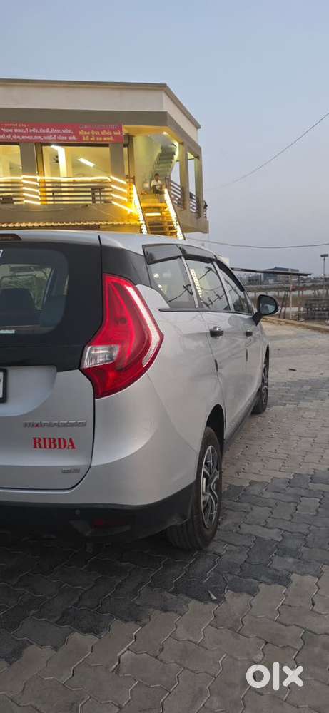 Mahindra Marazzo Diesel 2019