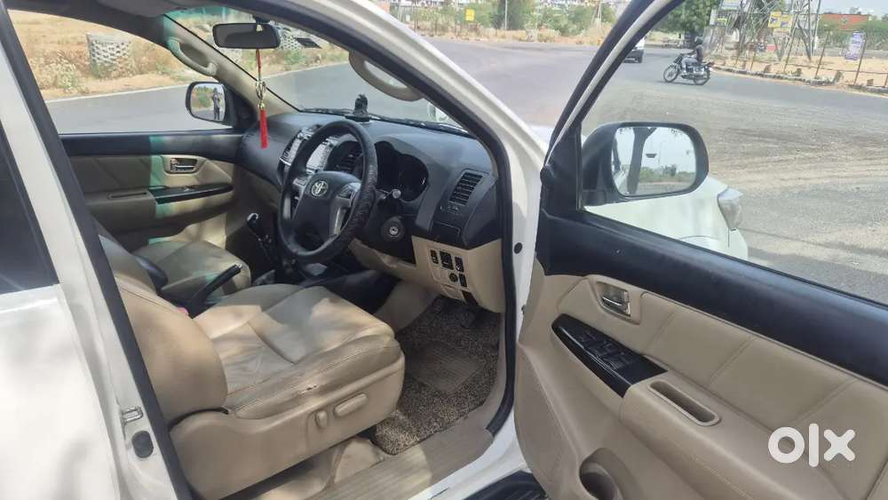 Toyota Fortuner 2015 Diesel 172000 Km Driven