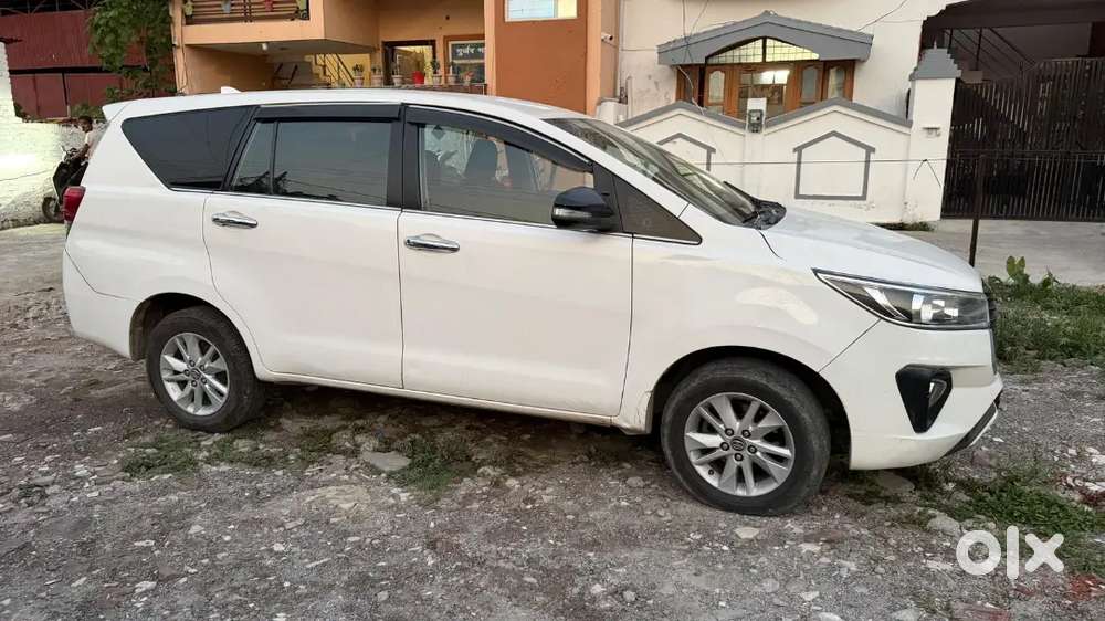 Toyota Innova Crysta 2018 Diesel Well Maintained