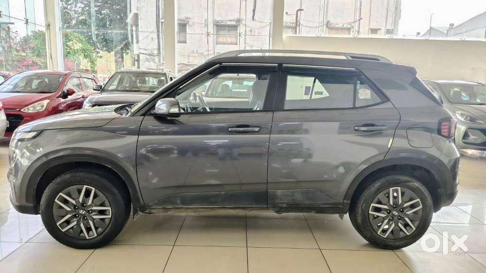 Hyundai Venue 1.0 S (o) Turbo Dct, 2022, Petrol