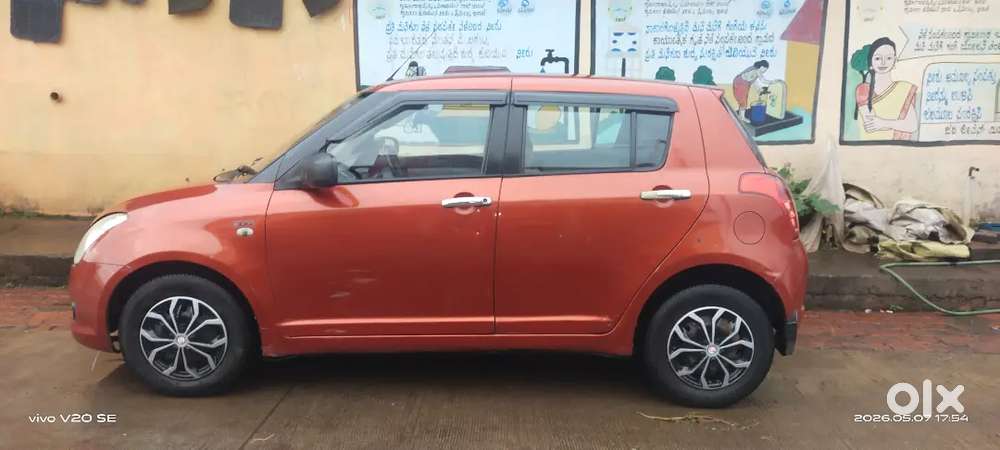 Maruti Suzuki Swift 2011 Diesel 98000 Km Driven