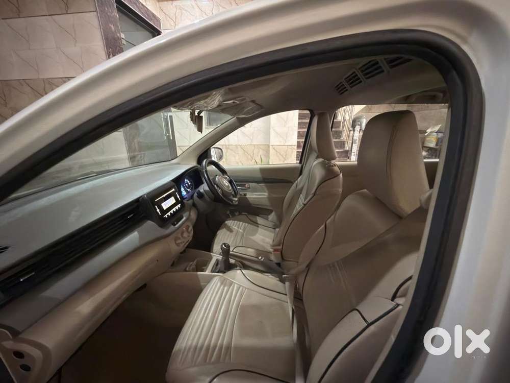 Ertiga Smart Hybrid Petrol & Cng
