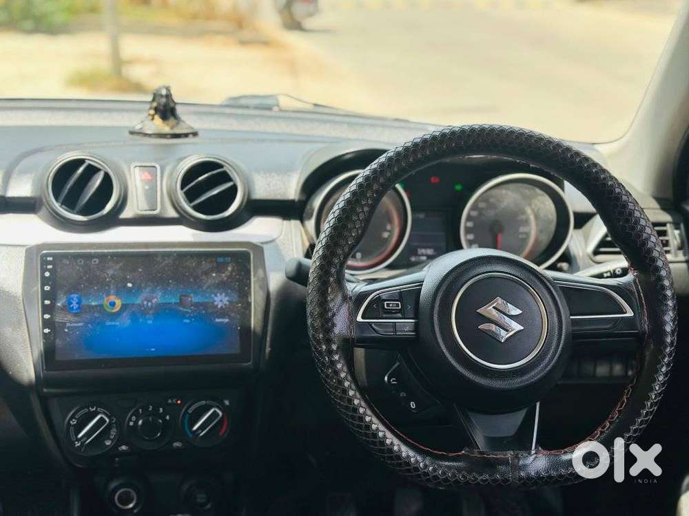 Maruti Suzuki Swift Vxi + Manual, 2022, Petrol