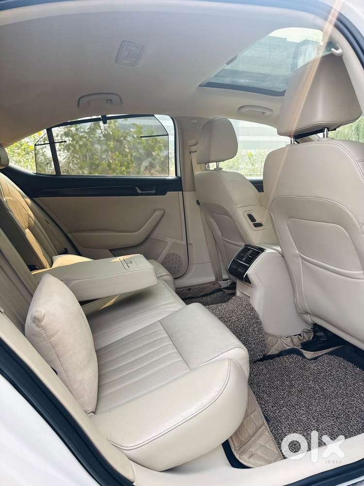 Skoda Superb Laurin And Klement 1.8, 2019, Petrol