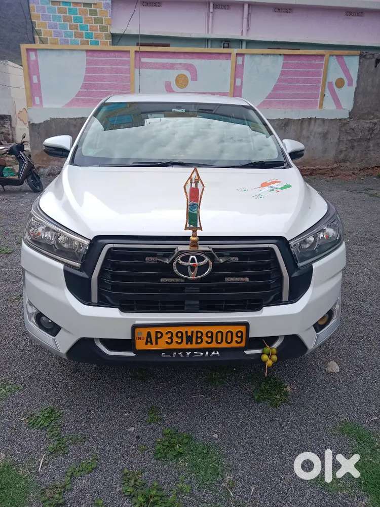 Toyota Innova Crysta 2024 Diesel 60000 Km Driven
