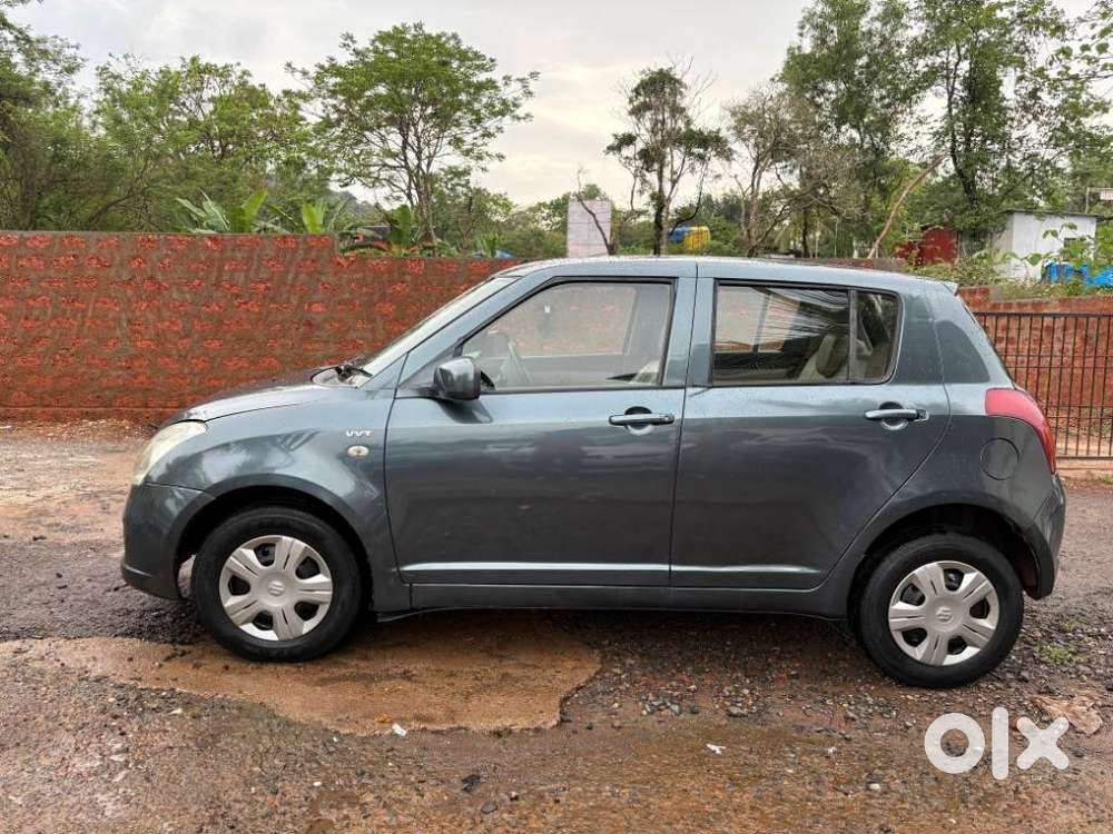 Maruti Suzuki Swift Vxi + Manual, 2006, Petrol