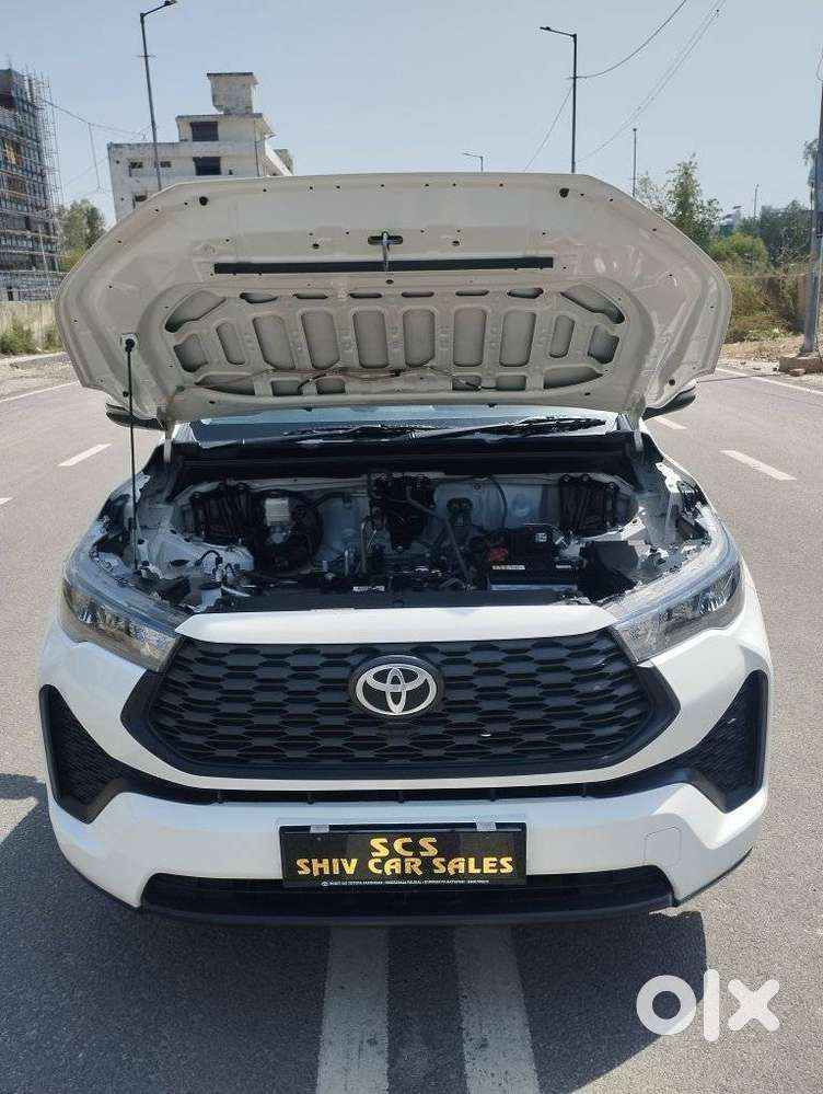 Toyota Innova Hycross 2.0 Gx 8 Str, 2024, Petrol