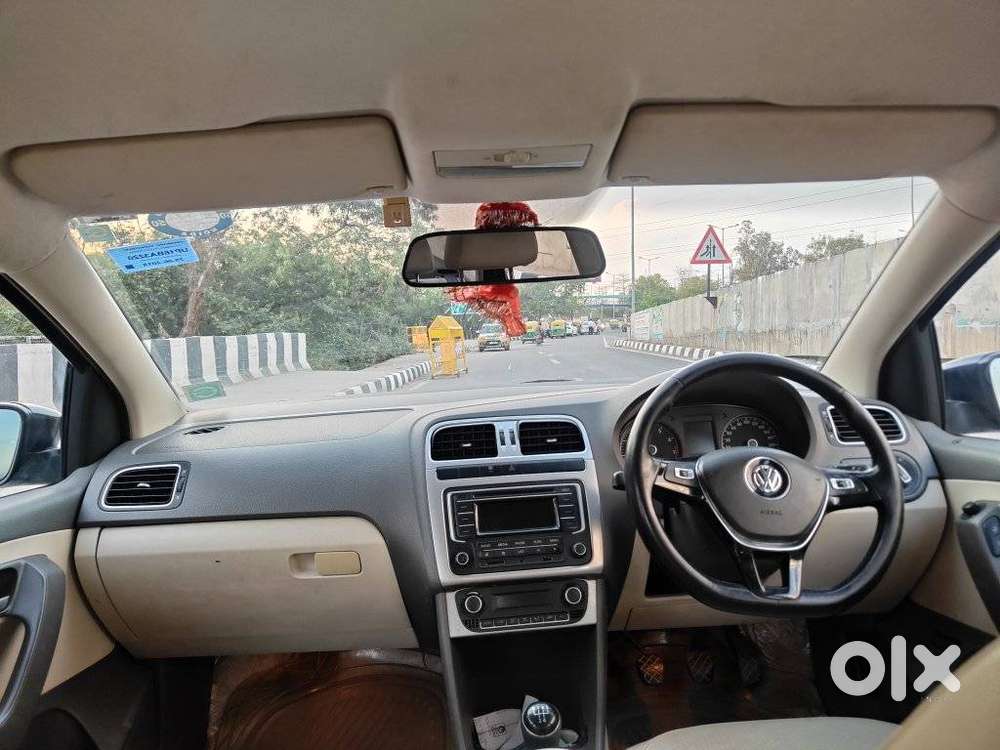 Volkswagen Vento 1.6 Highline Plus 16 Alloy, 2015, Petrol