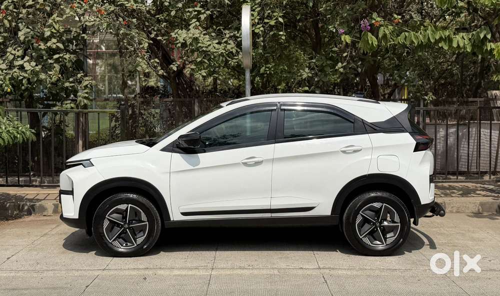 Tata Nexon, 2024, Petrol