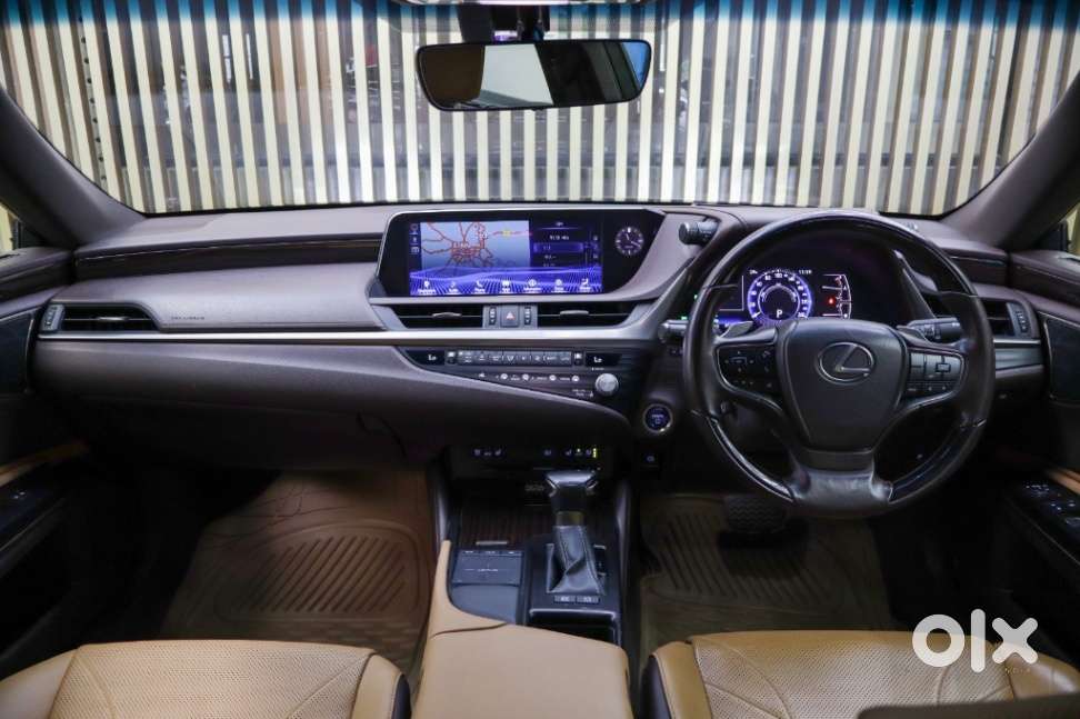 Lexus Es 300h Luxury, 2021, Cng & Hybrids