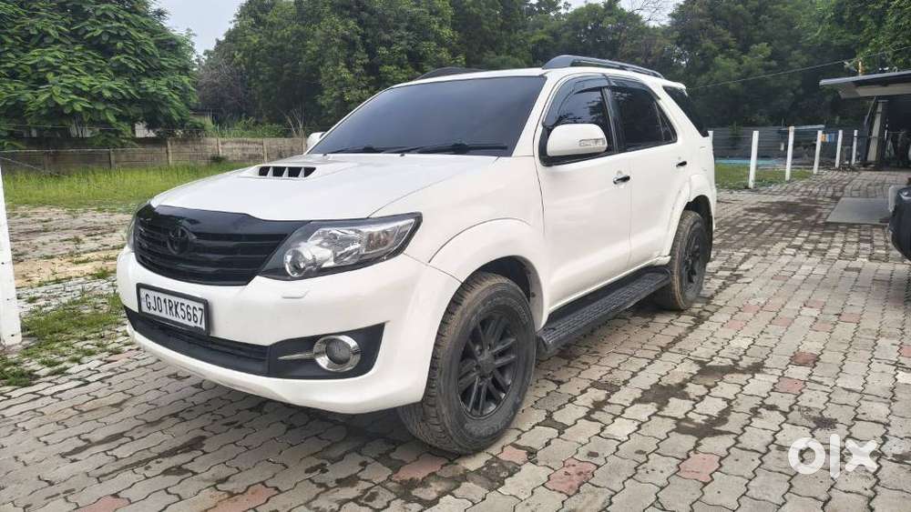 Toyota Fortuner 3.0 4x2 Automatic, 2015, Diesel