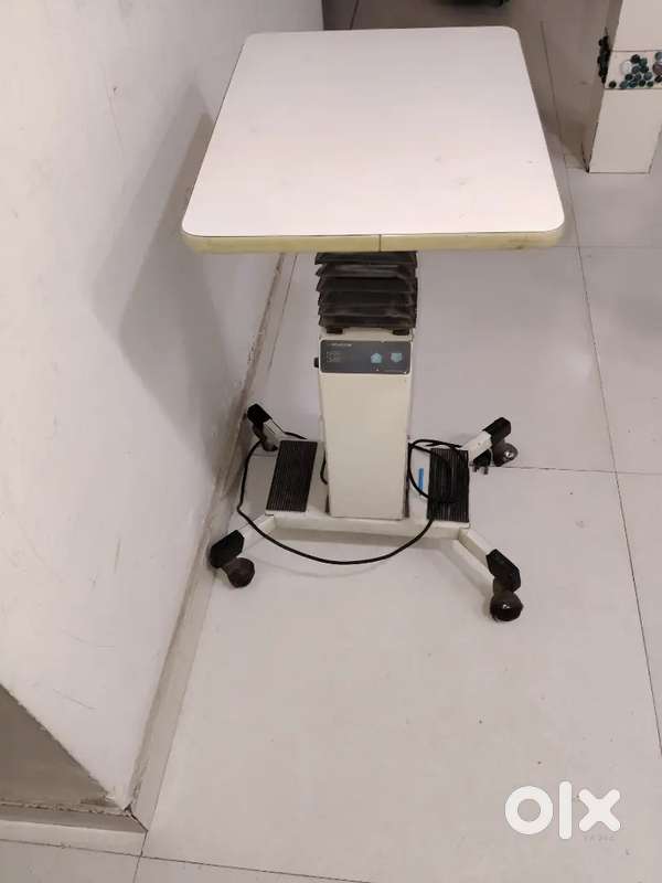 Refrectometer table