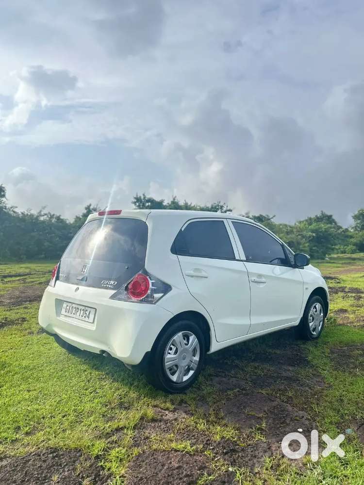 Honda Brio Petrol 1.2 Mt 2012
