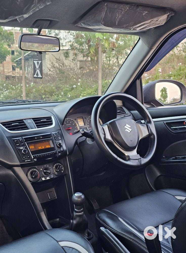 Maruti Suzuki Swift Vxi 1.2 Abs Bs-iv, 2015, Petrol