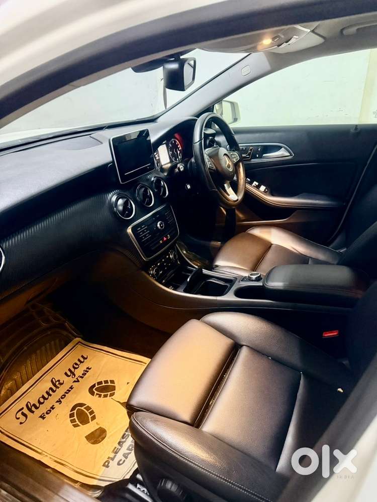 Mercedes-benz Gla Diesel 2015-2016 - Very Good Condition