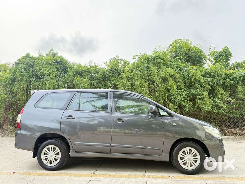Toyota Innova 2.5 G (diesel) 8 Seater, 2015, Diesel
