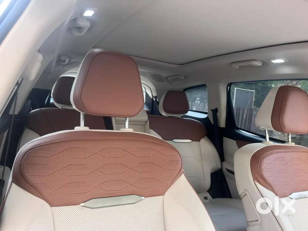 Mahindra Xuv 7xo 2026 Petrol Well Maintained