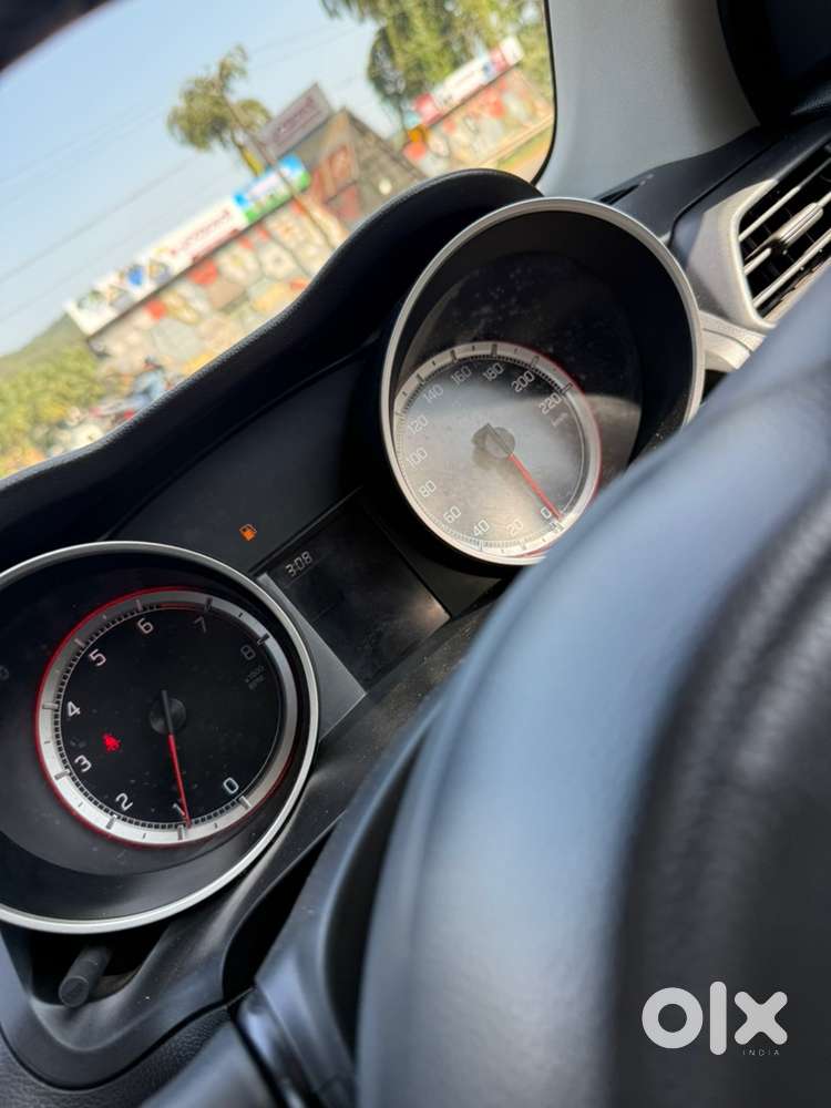 2020 Maruti Swift Vxi