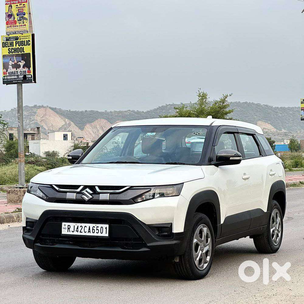 Maruti Suzuki Brezza Vxi At, 2023, Petrol