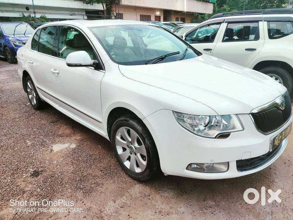 Skoda Superb Elegance 1.8 Tsi At, 2011, Petrol