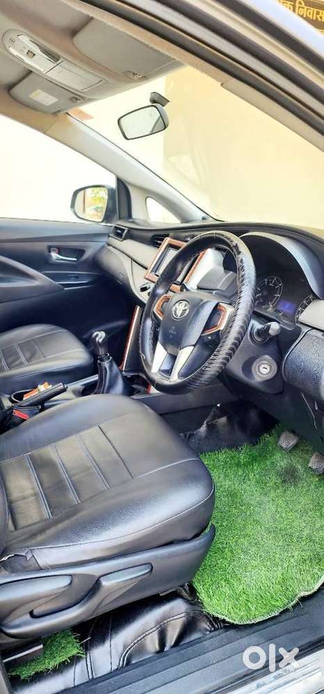 Toyota Innova Crysta 2.4 G Mt 8s, 2017, Diesel