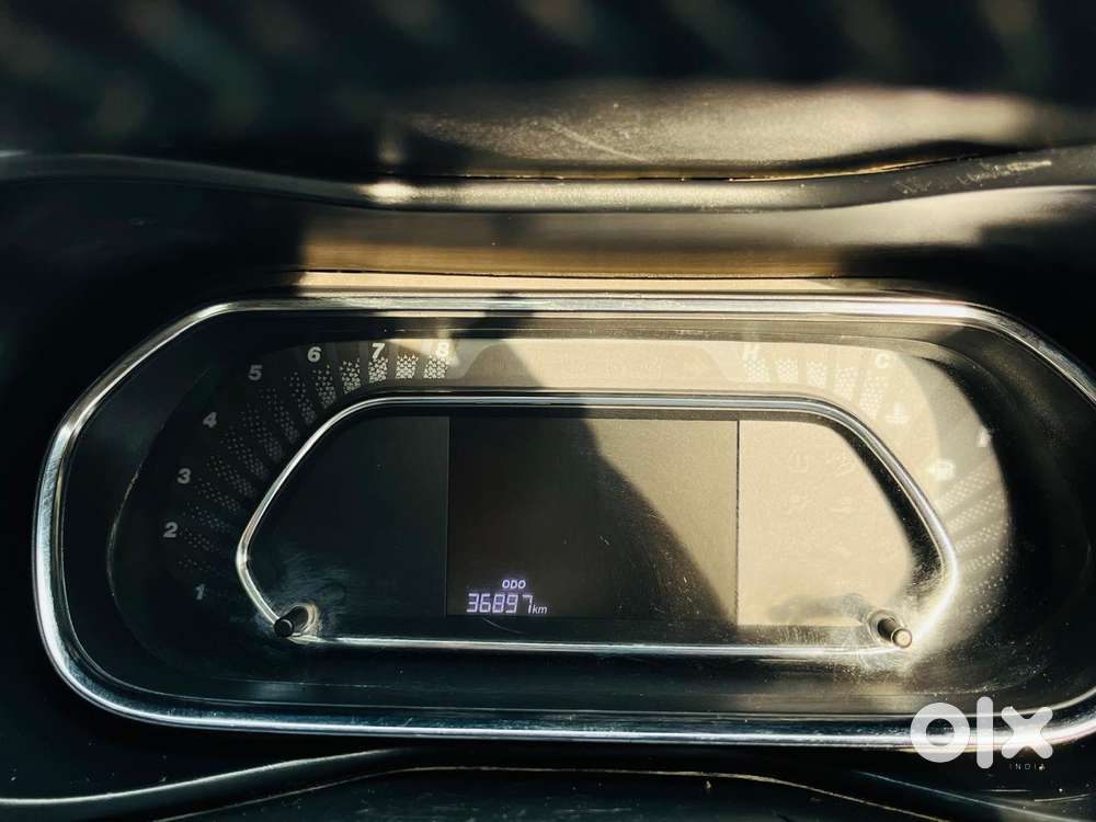 Tata Nexon, 2021, Petrol