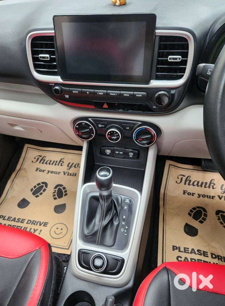 Hyundai Venue 1.0 S (o) Turbo Dct, 2024, Petrol