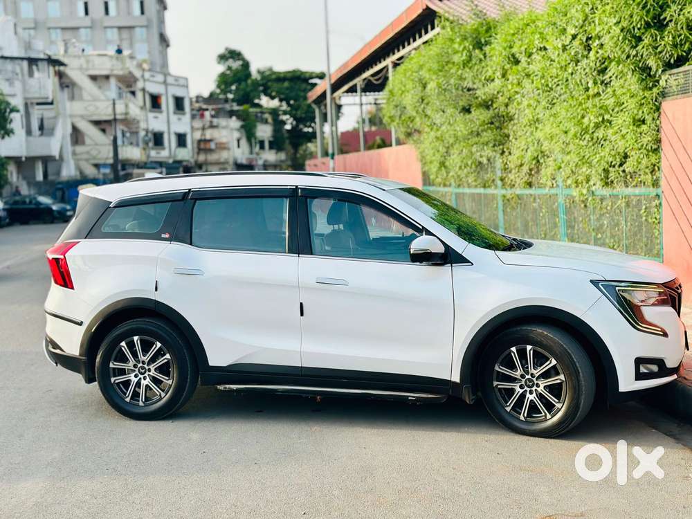 Mahindra Xuv700 2.2 Ax 7 Diesel At Luxury Pack Str Awd, 2023, Diesel