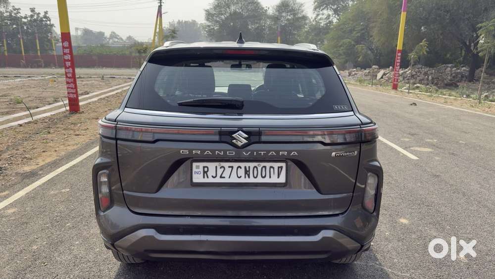 Maruti Suzuki Grand Vitara 1.5 Zeta Plus Intelligent Hybrid Ecvt, 20..