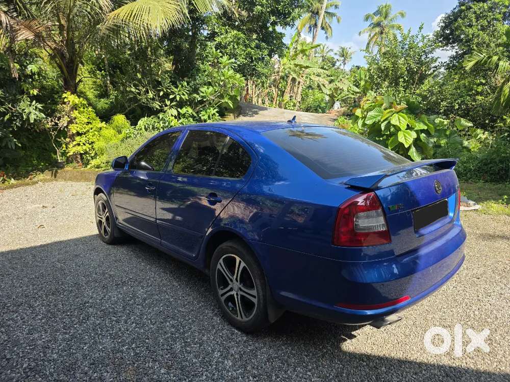 Skoda Laura 1.8 Rs 2012 Manual