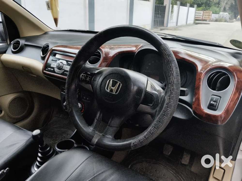 Honda Brio Vx Mt, 2015, Petrol