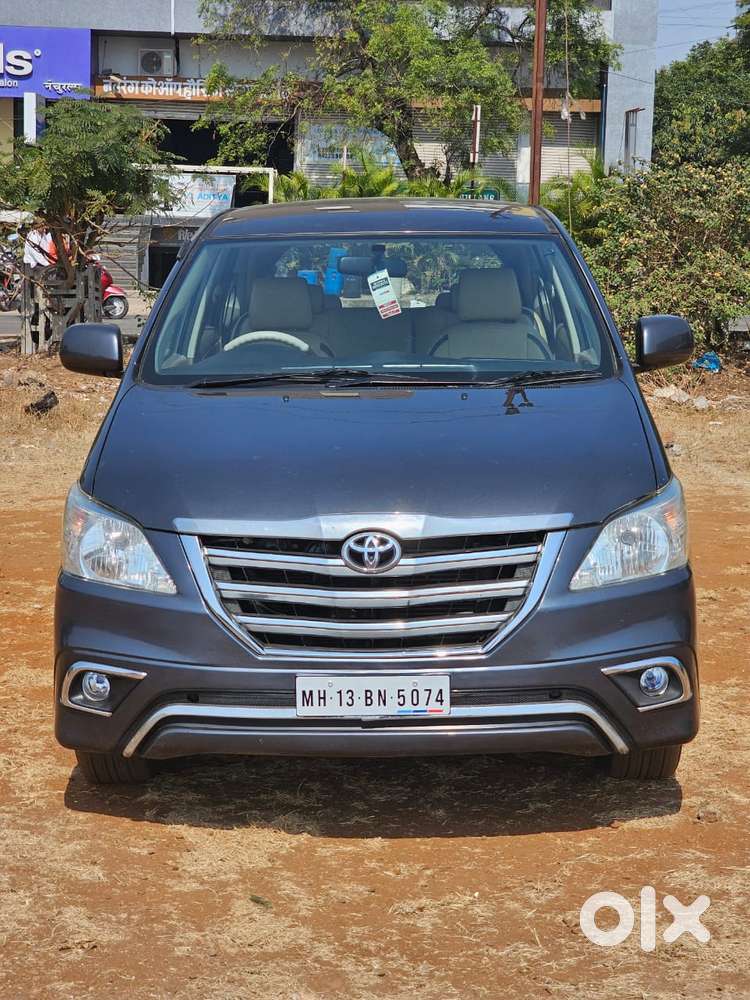 Toyota Innova 2.5 Gx 8 Seater Limited Edition, 2015, Diesel