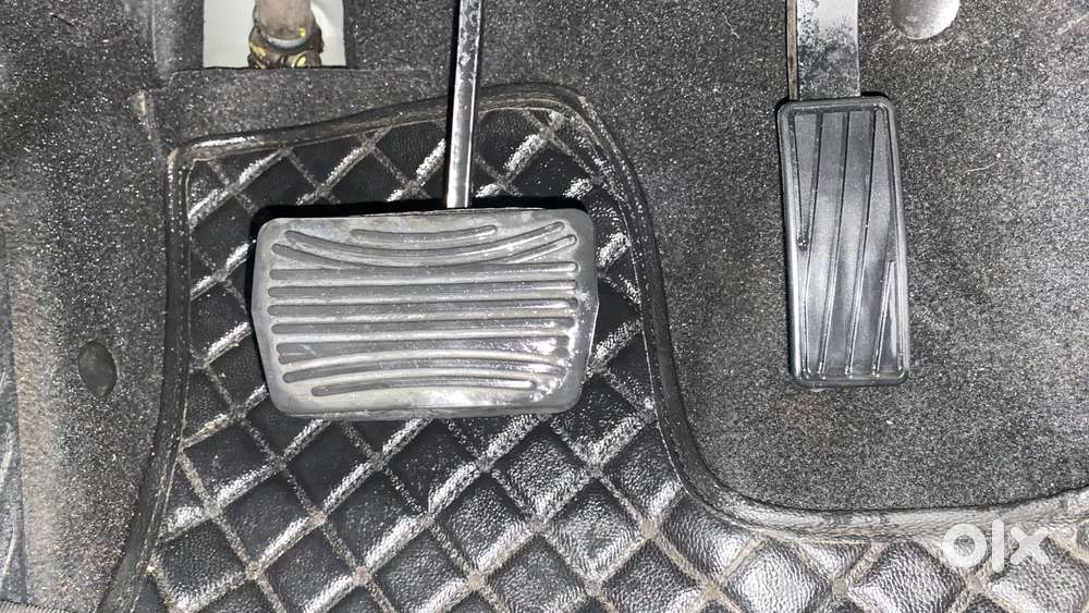 Mahindra Xuv700 2.0 Ax 7 Petrol At Str, 2021, Petrol