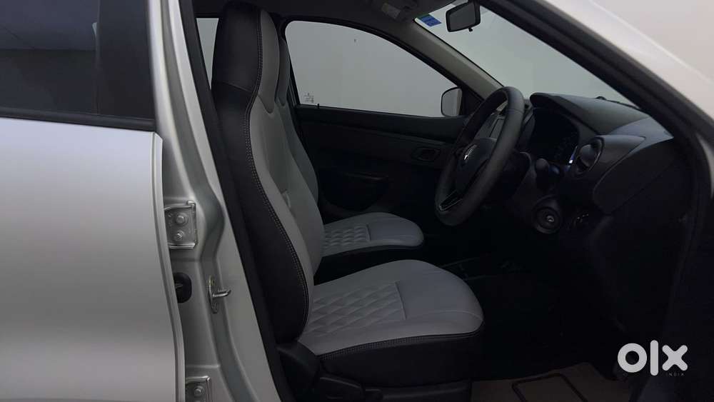Renault Kwid 1.0 Rxt Amt, 2024, Petrol