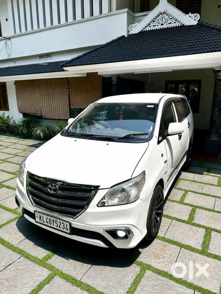 Toyota Innova 2013 Diesel Well Maintained